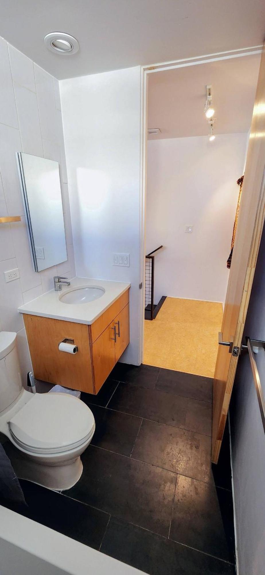 Intimate Townhome Sanctuary Dt
