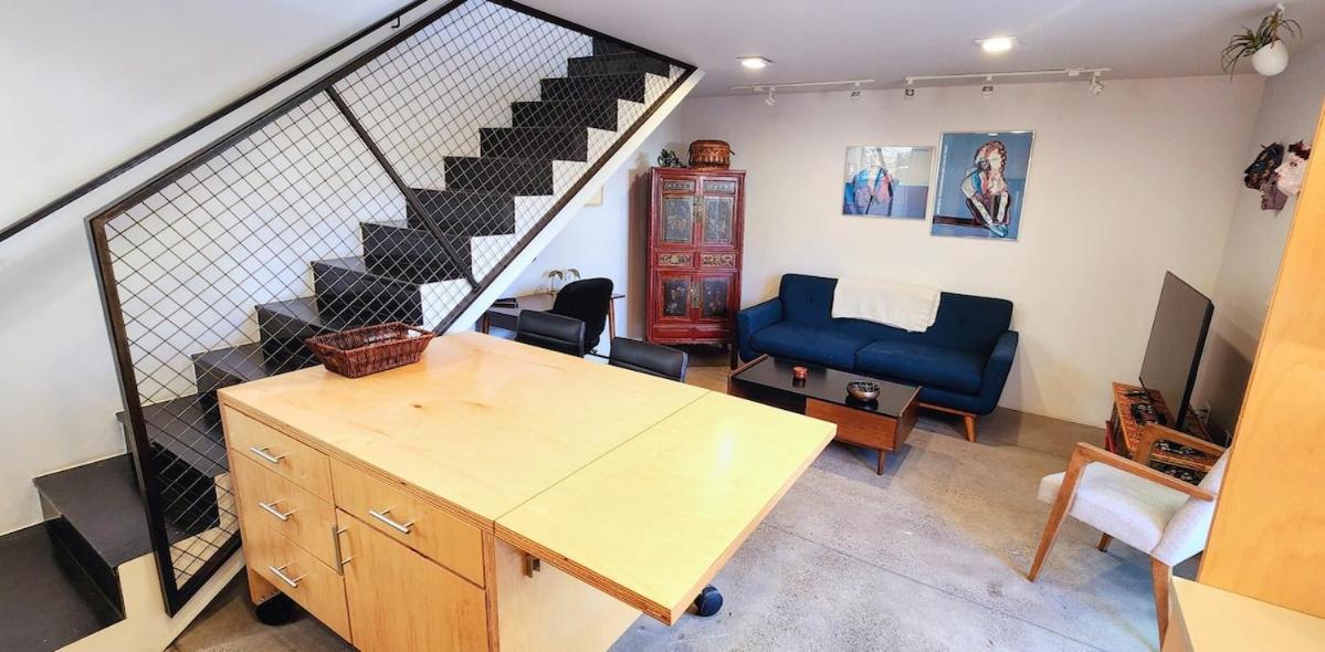 Intimate Townhome Sanctuary Dt