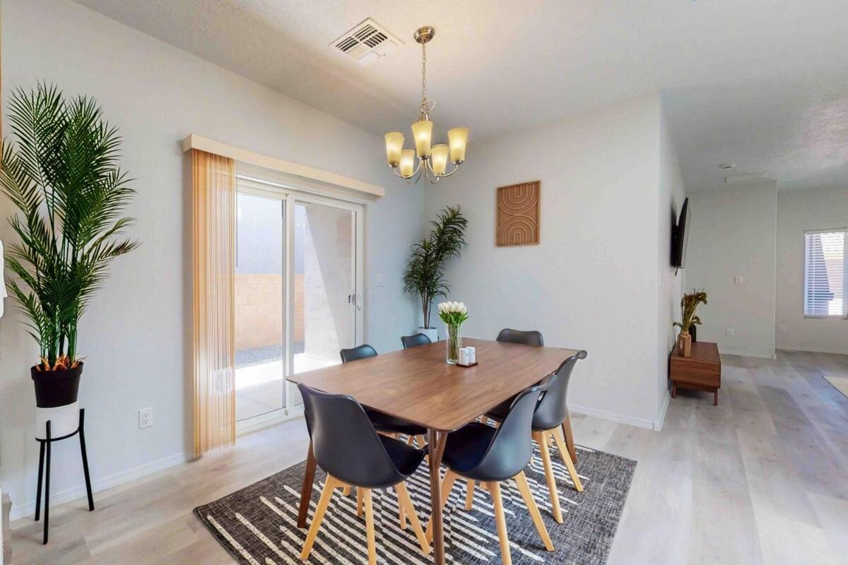 Modern 3br Next To Airport, Netflix, Casino *
