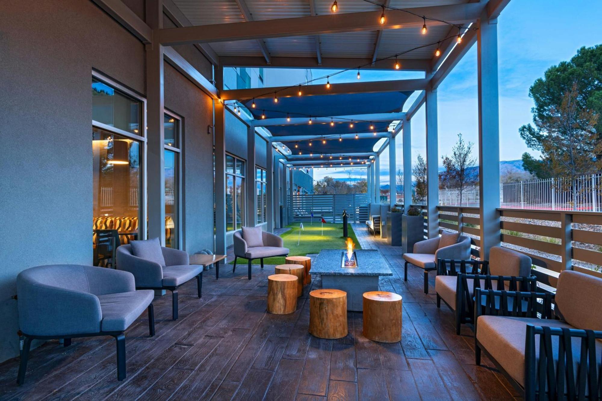 Hotel Towneplace By Marriott Uptown