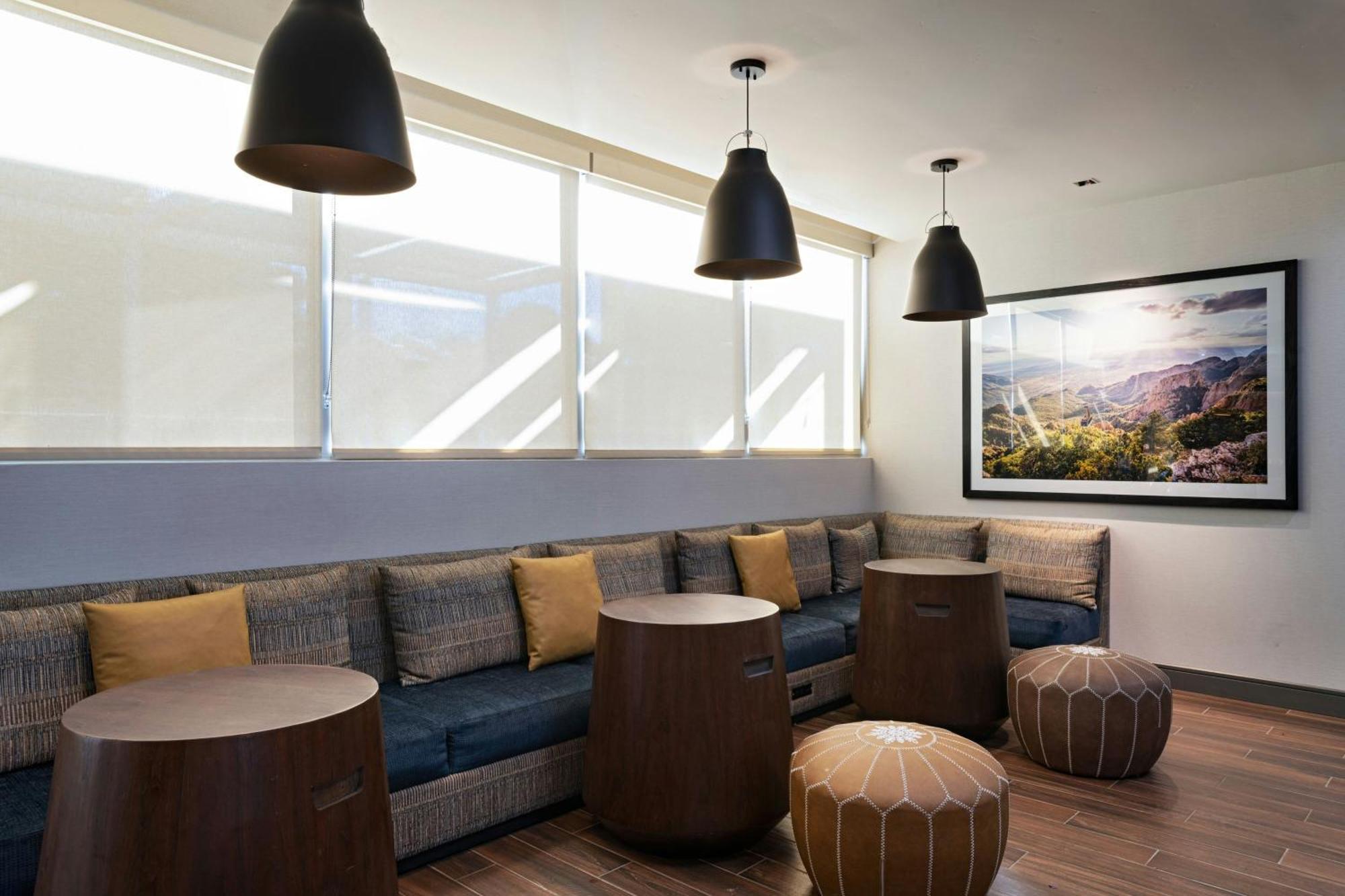 Towneplace By Marriott Uptown Hotel