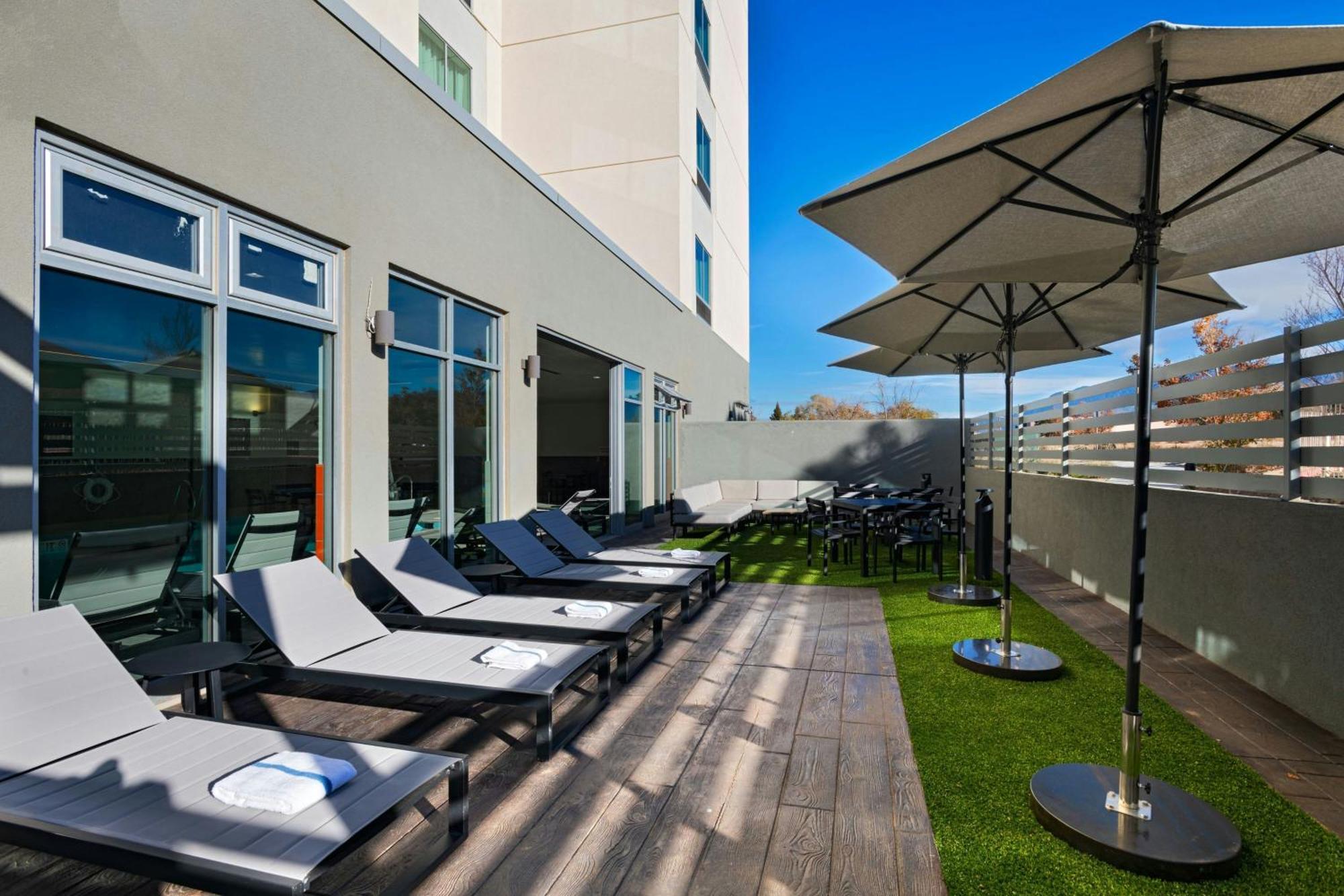 Hotel Towneplace By Marriott Uptown *