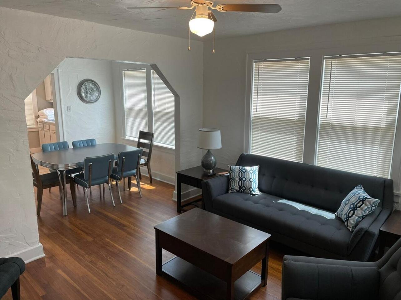 Near Unm, Nob Hill And Downtown Holiday home *