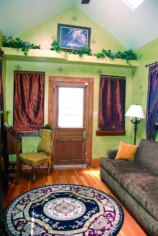 Downtown Historic Bed & Breakfast 3*