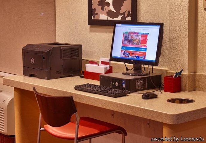Towneplace By Marriott Airport 3*