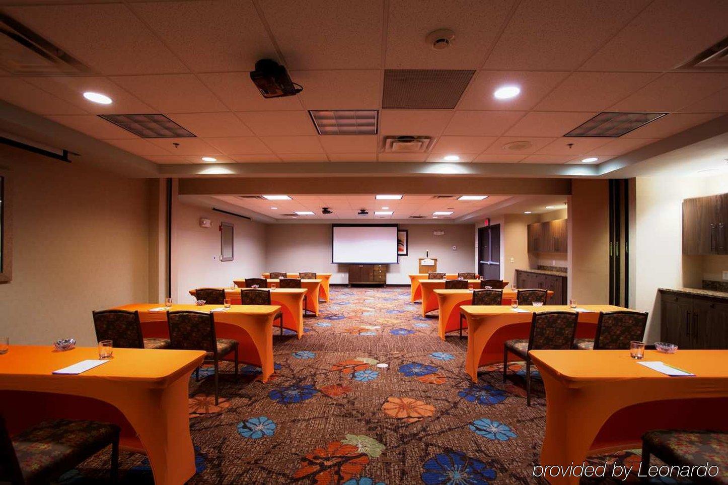 Hilton Garden Airport 3* Albuquerque