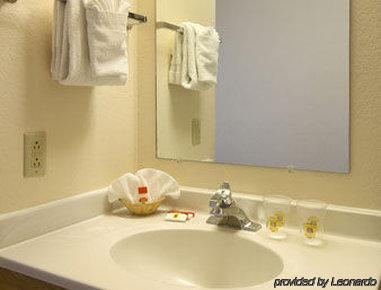 Super 8 By Wyndham West/coors Blvd 2* Albuquerque