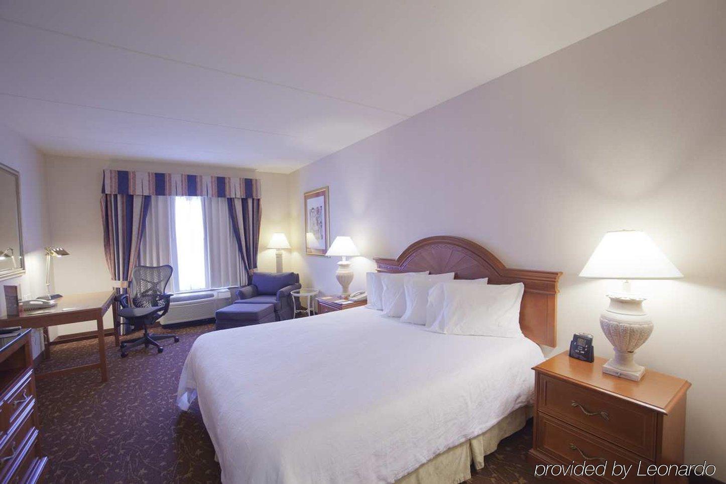 Hilton Garden Airport Hotel 3*