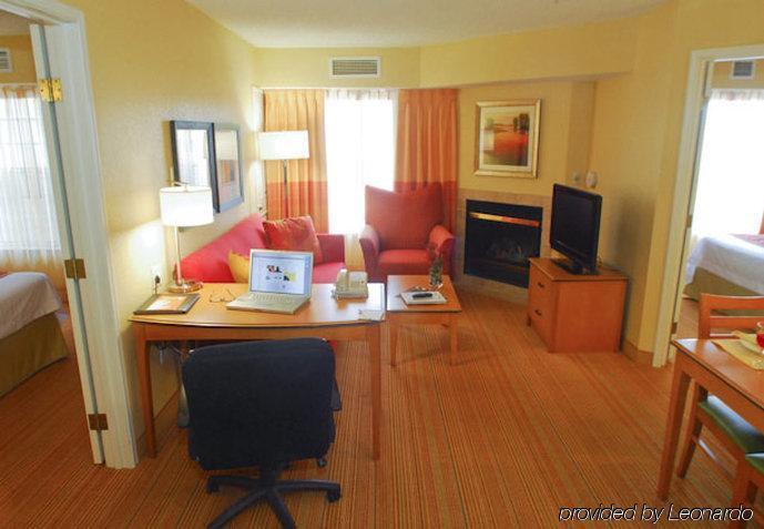 Hotel By Marriott North Albuquerque