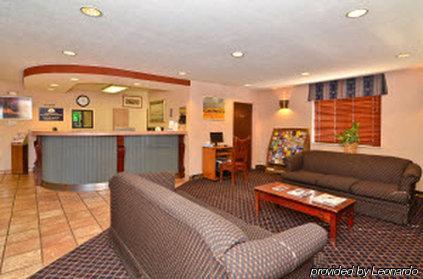 Hotel Quality & North Near Balloon Fiesta Park 2*