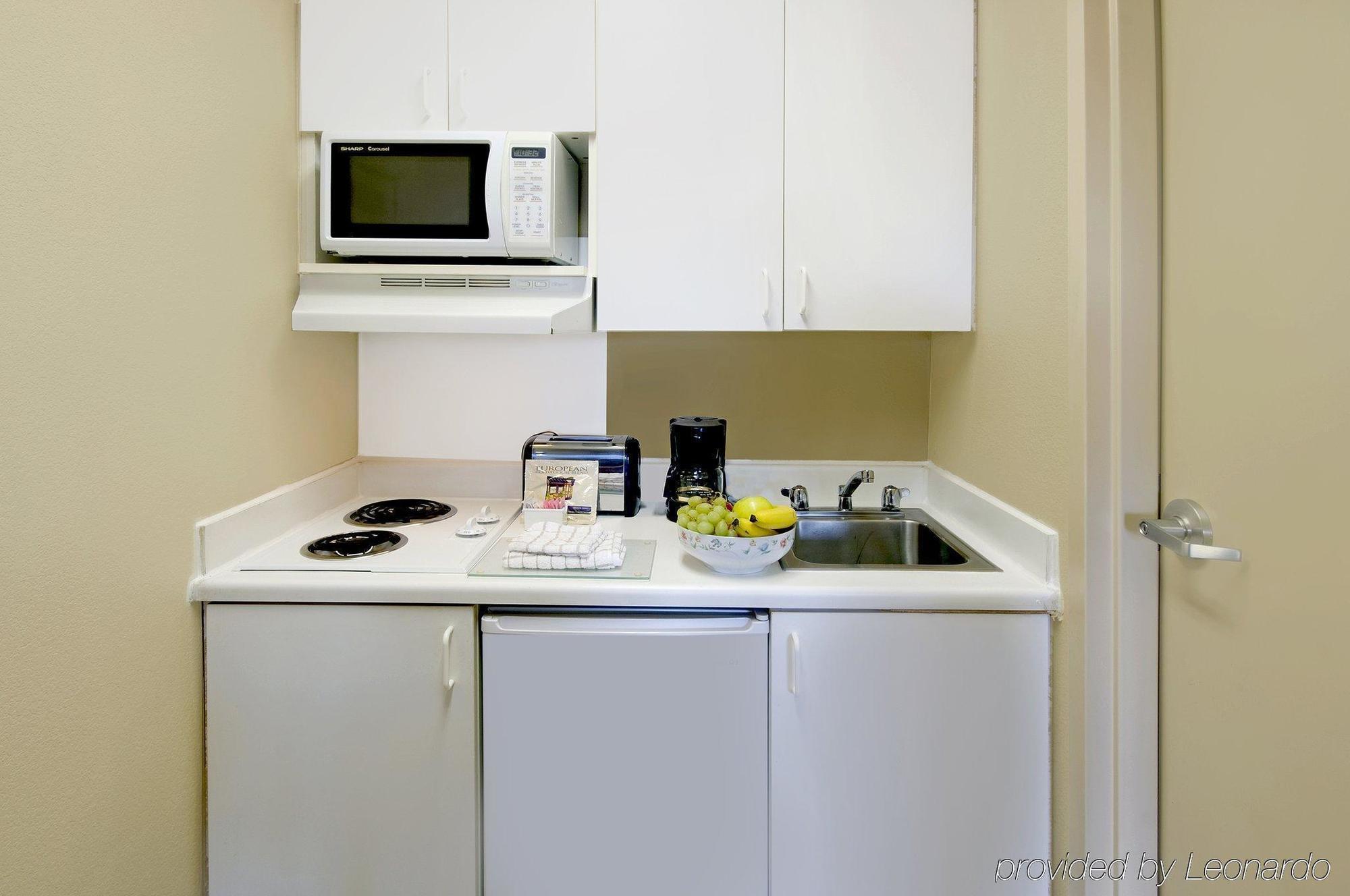 Extended America - - Airport Hotel