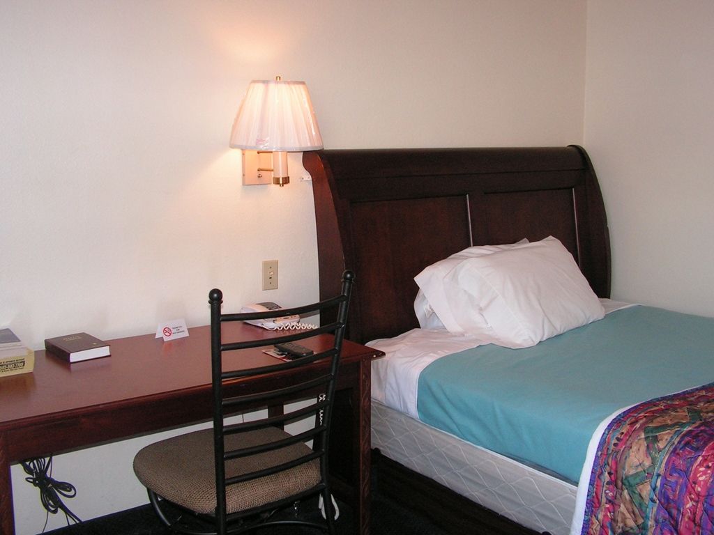 Days-inn By Wyndham I-25 Hotel