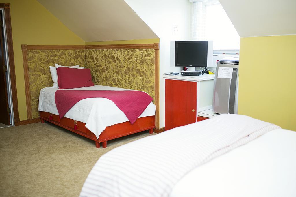El Cuervo Abq Guest 3*