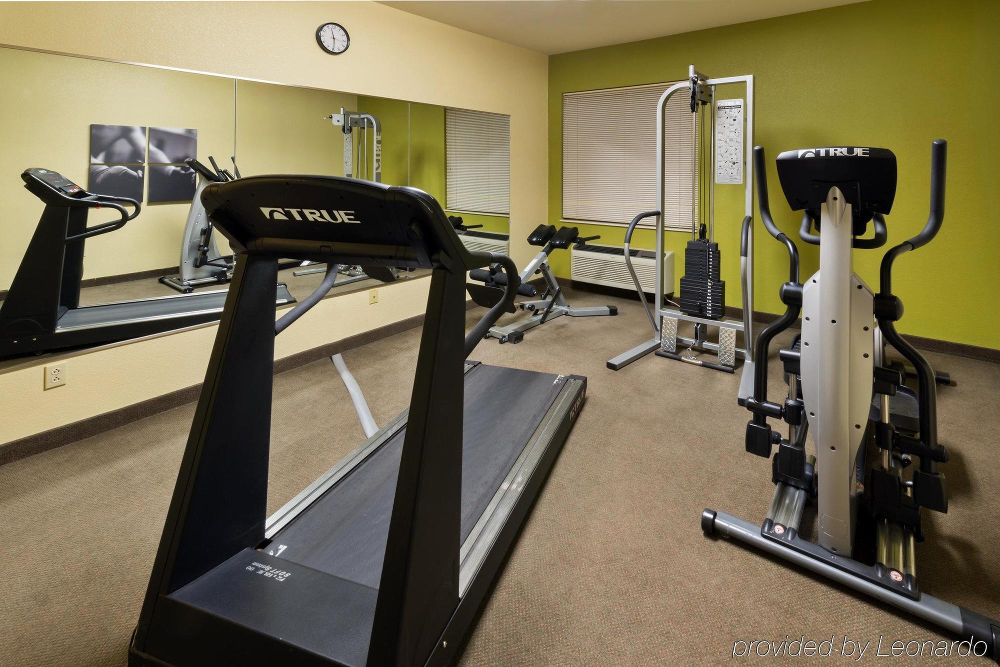 Baymont By Wyndham Airport 3*