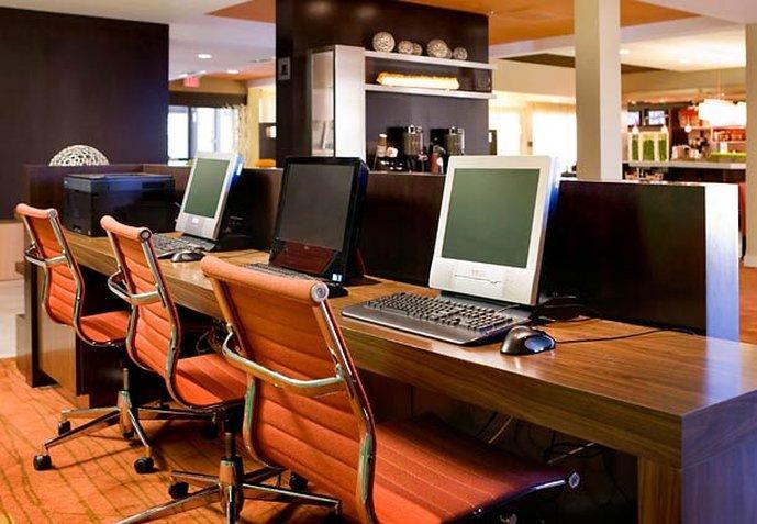 Courtyard By Marriott Airport Hotel Albuquerque