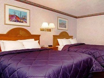 Comfort West Hotel 2*