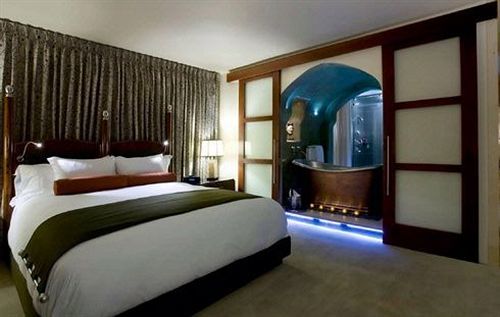 Andaluz Albuquerque, Curio Collection By Hilton