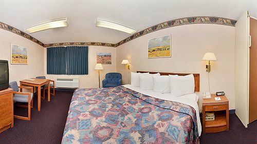 Hotel Quality & North Near Balloon Fiesta Park