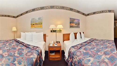 Quality & North Near Balloon Fiesta Park 2*