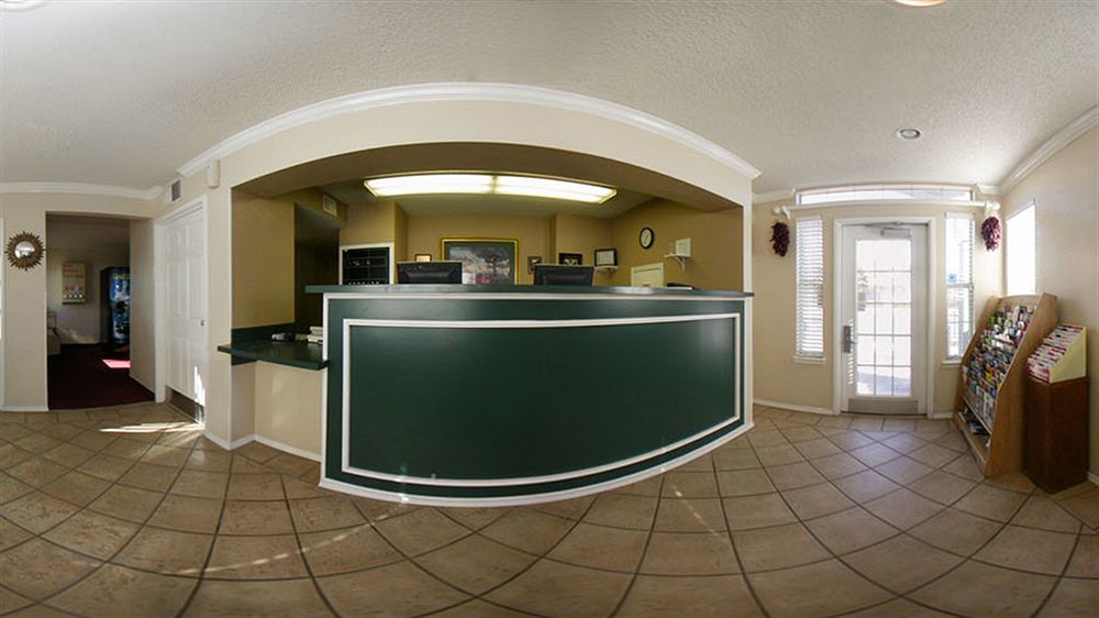 Suburban Midtown - 2* Albuquerque
