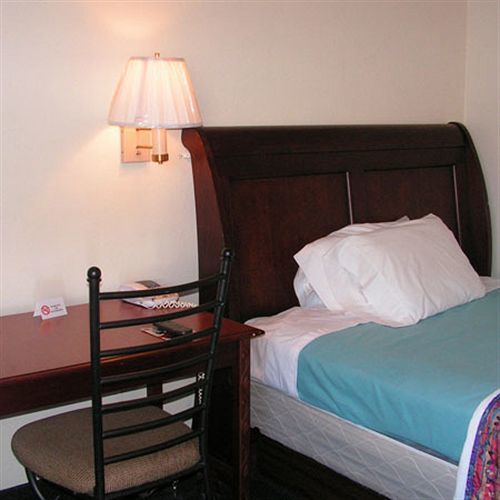 Days-inn By Wyndham I-25