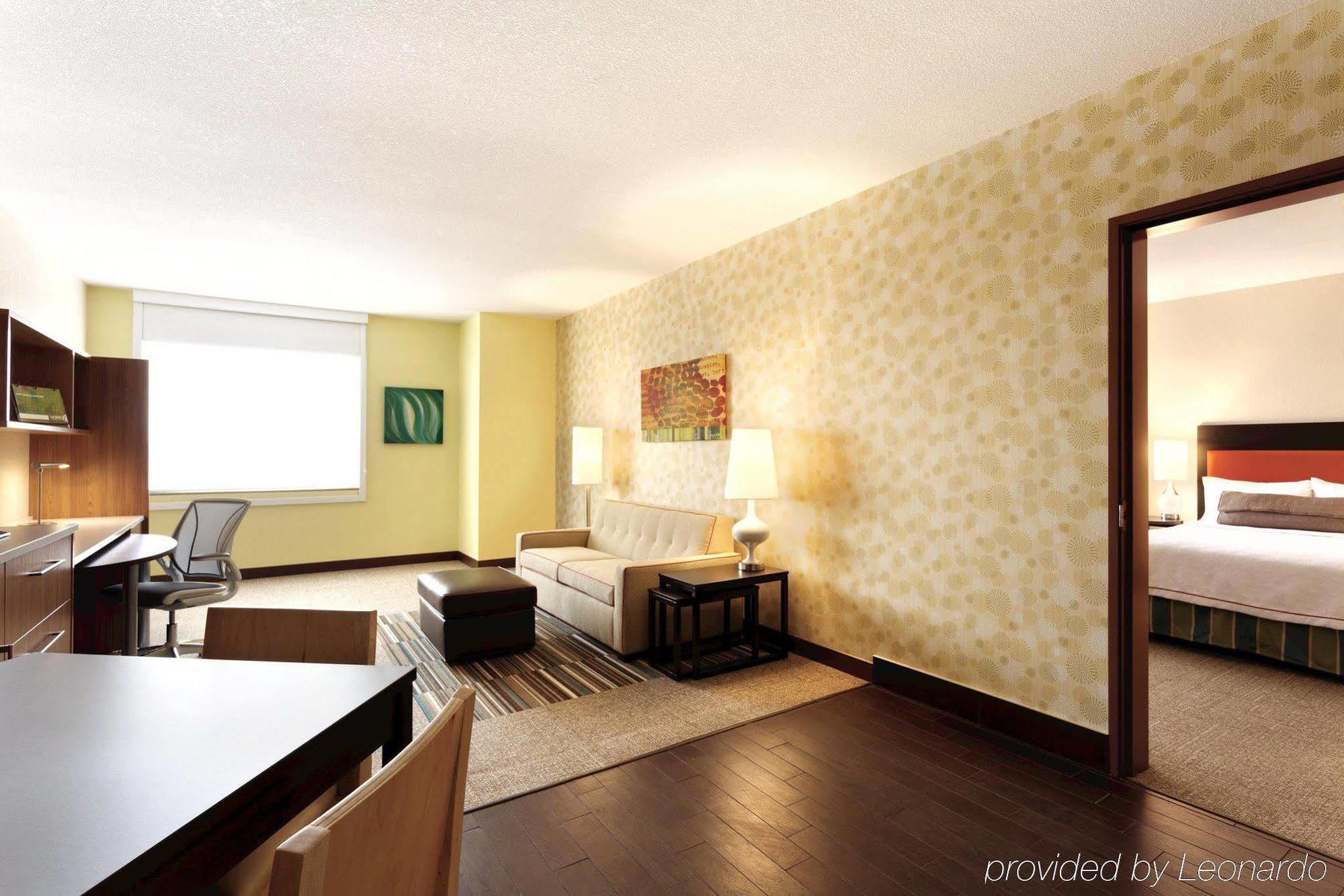 Home2 By Hilton Downtown/university 3*