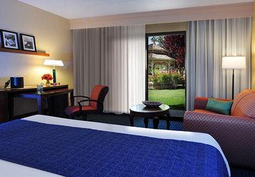 Courtyard By Marriott Airport 3*