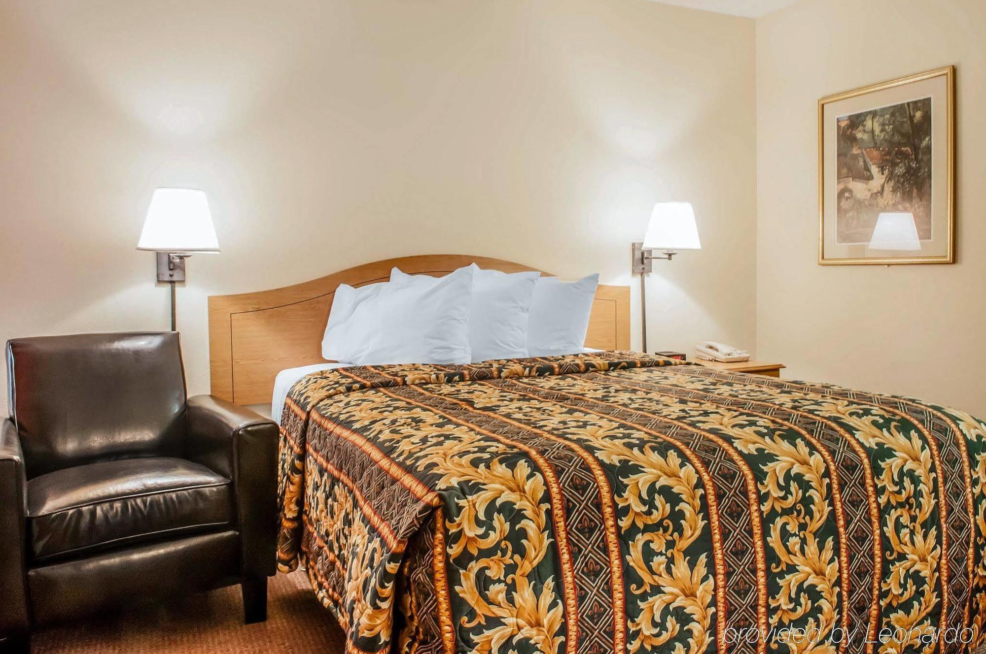Suburban Midtown - Hotel 2*