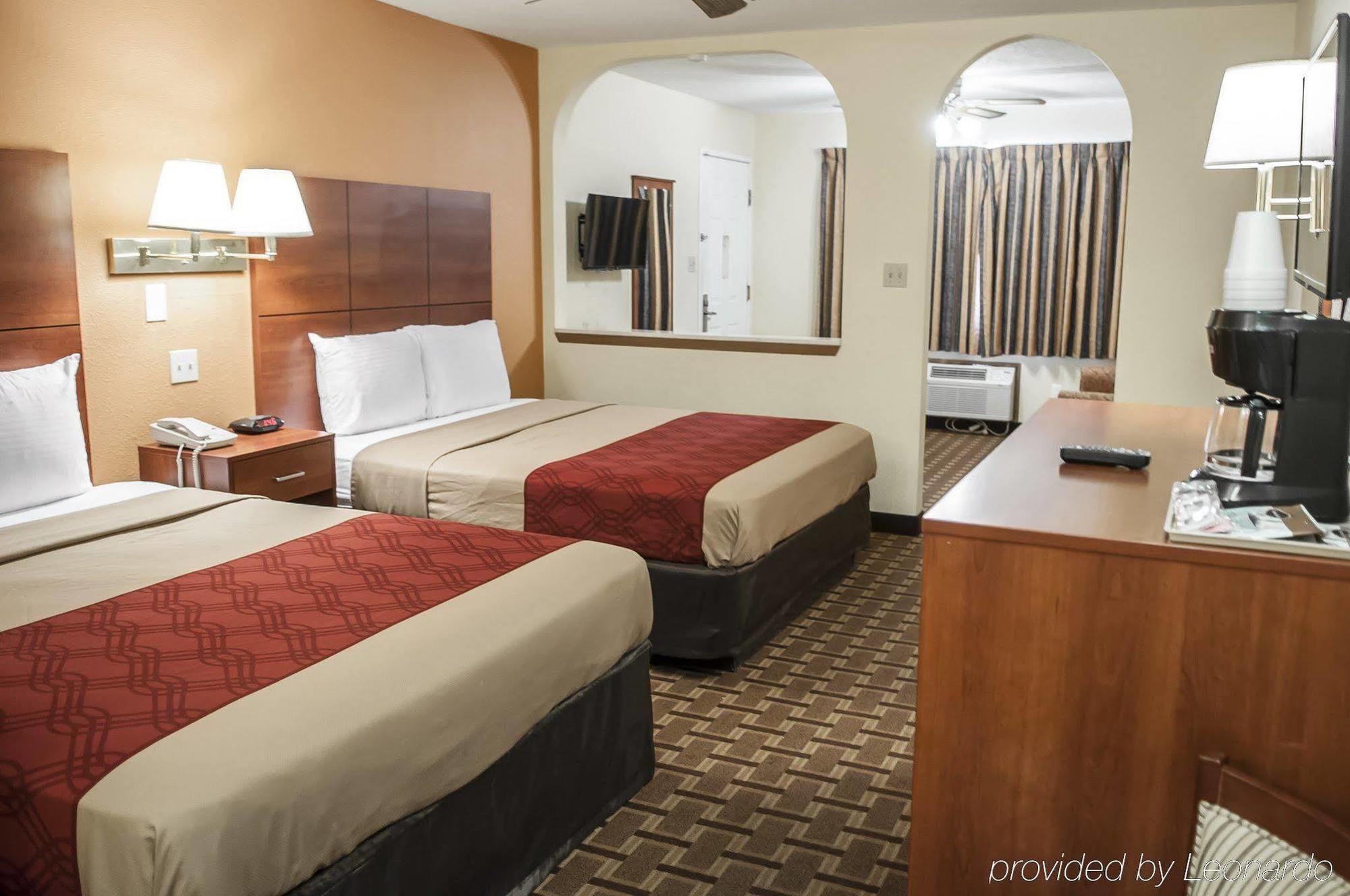 Econo Midtown Motel