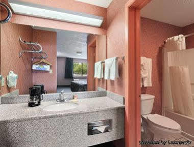 Hotel Days By Wyndham West 2*