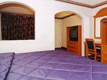 Comfort West Hotel 2*