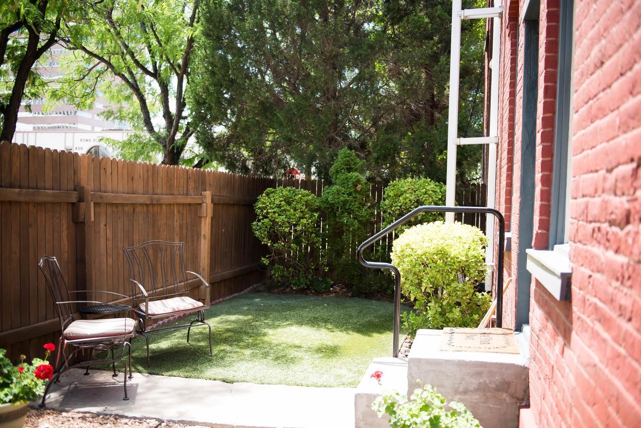 El Cuervo Abq Guest Bed & Breakfast 3*
