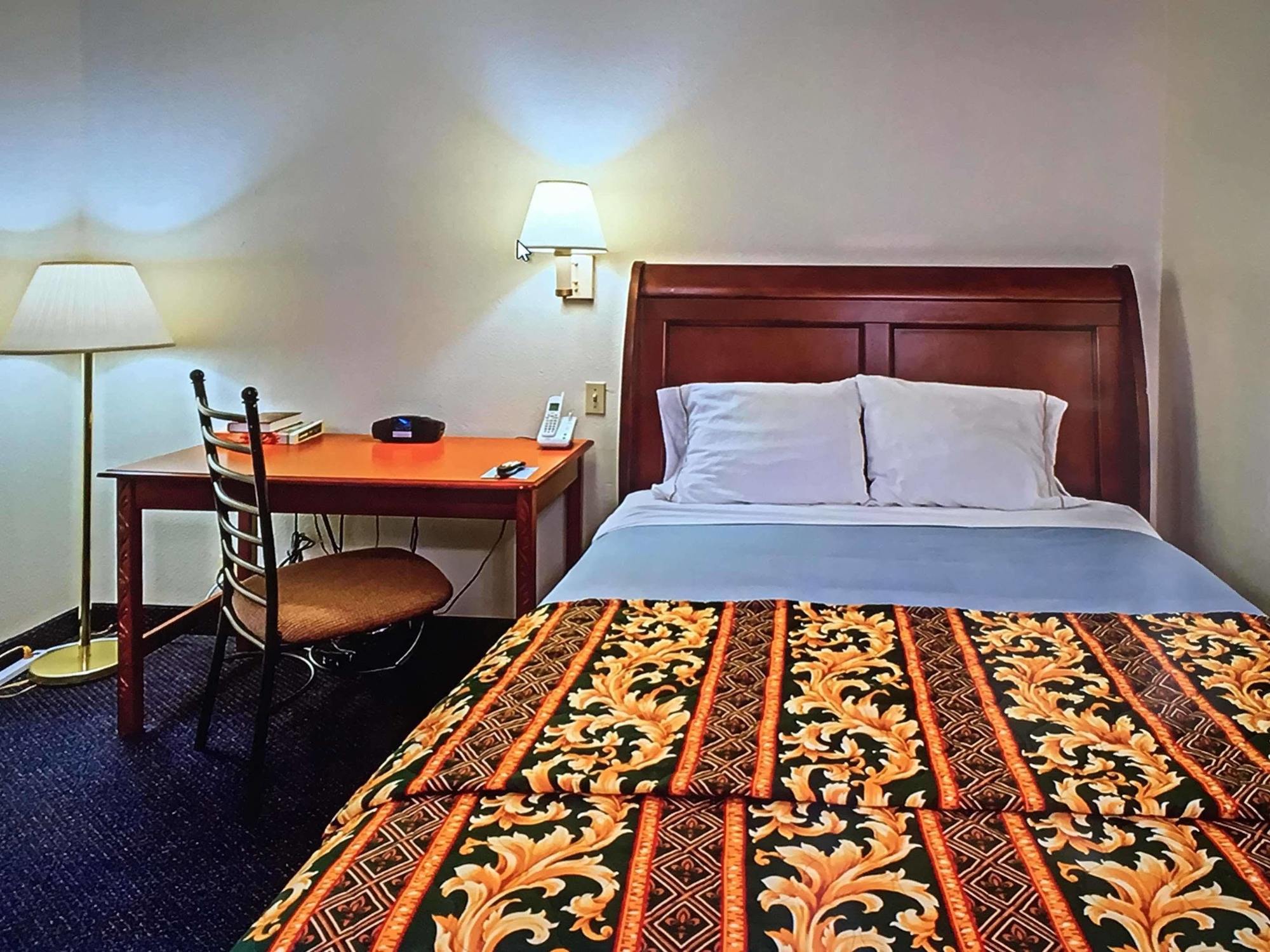 The Querque Hotel