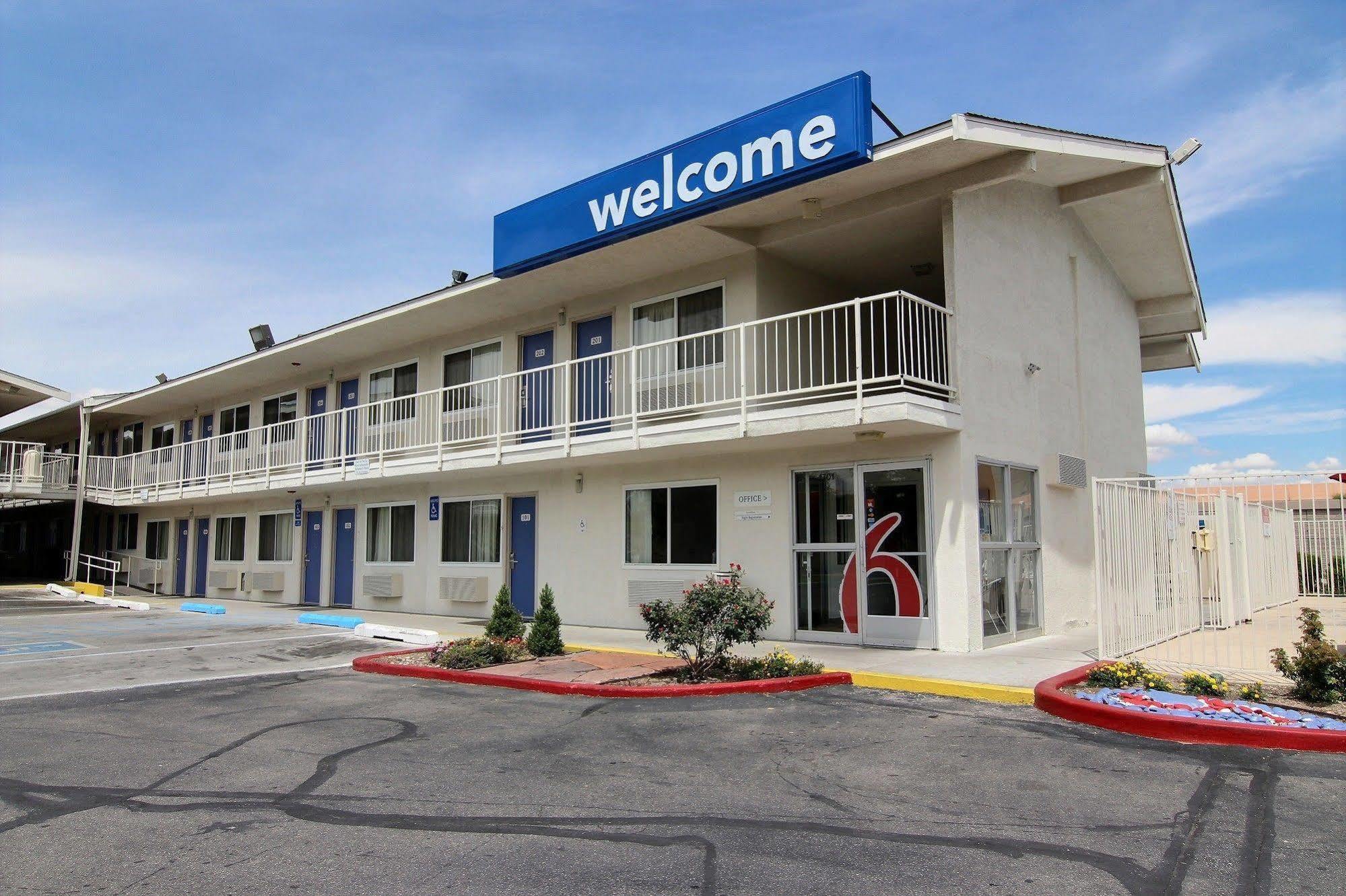 6-albuquerque, Nm - Midtown Hotel