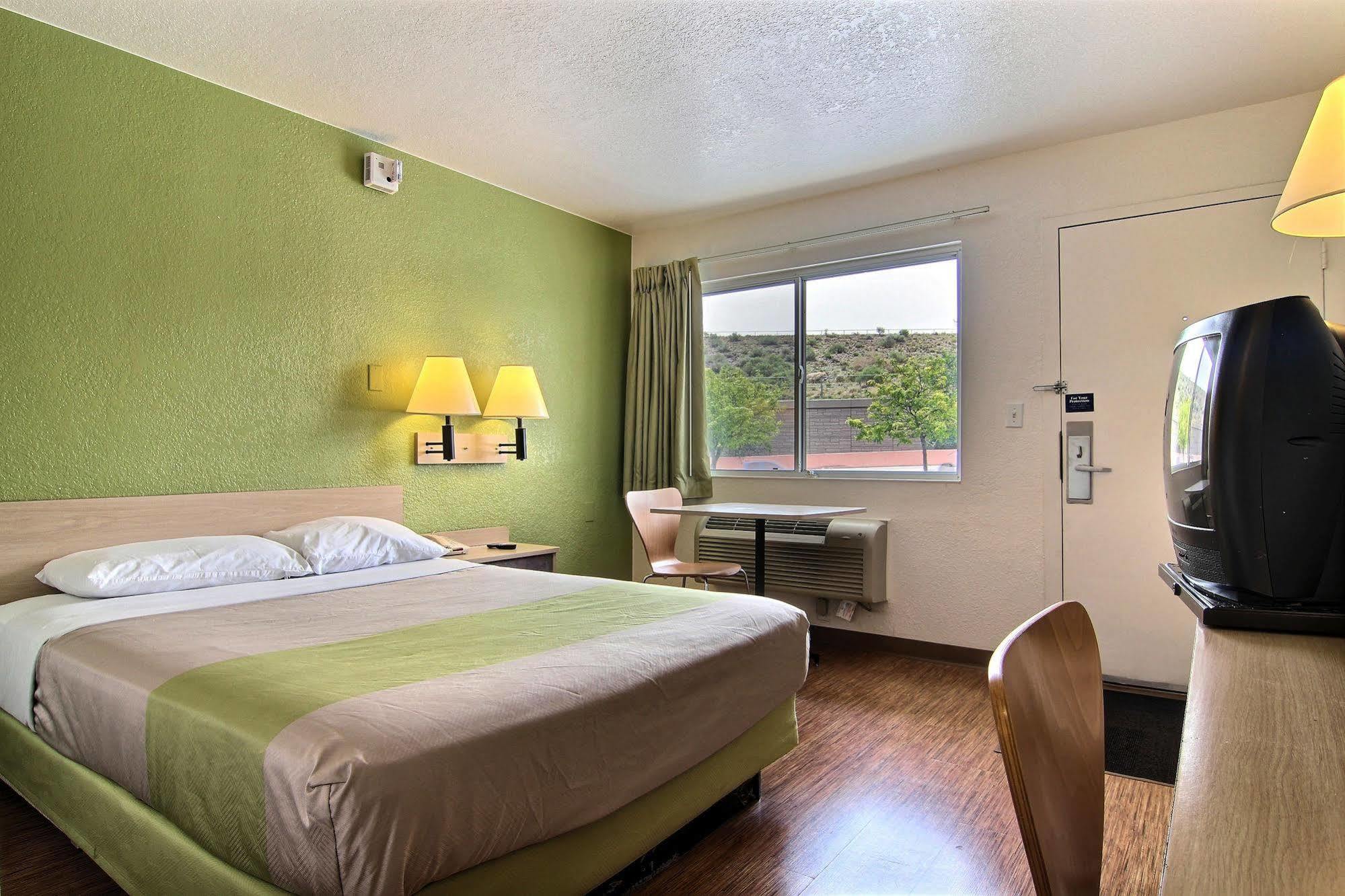 6-albuquerque, Nm - Midtown 2*
