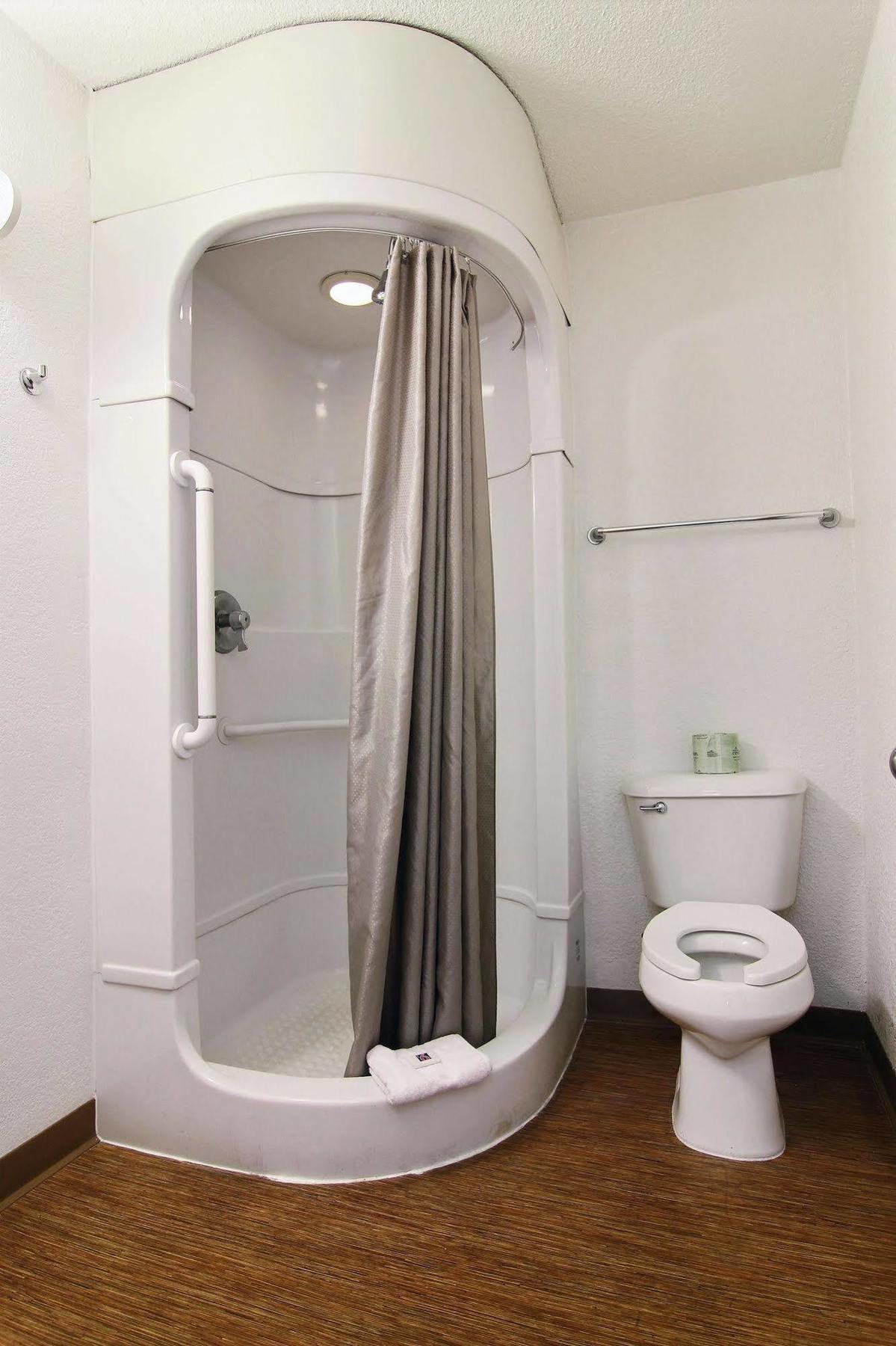 Hotel 6-albuquerque, Nm - Midtown 2*