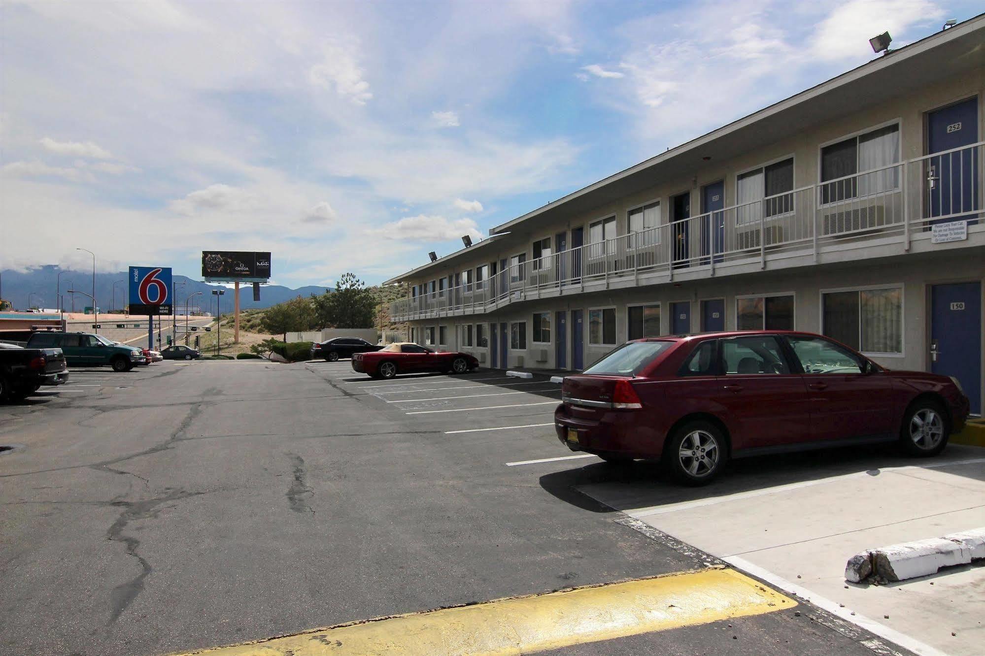 Hotel 6-albuquerque, Nm - Midtown 2*