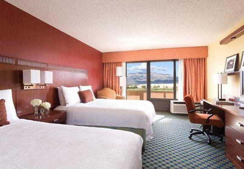 Courtyard By Marriott Hotel