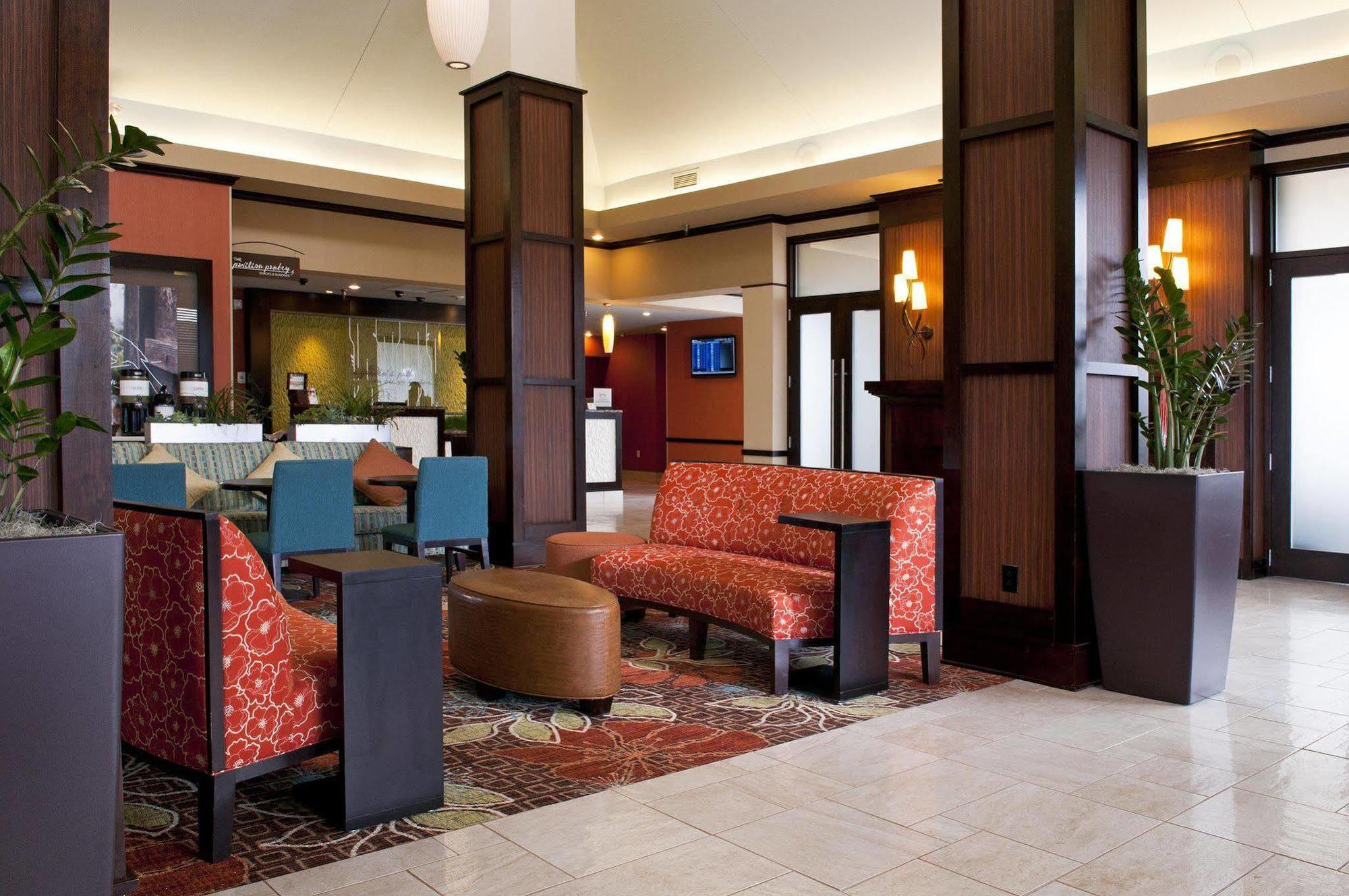 Hilton Garden Airport Hotel