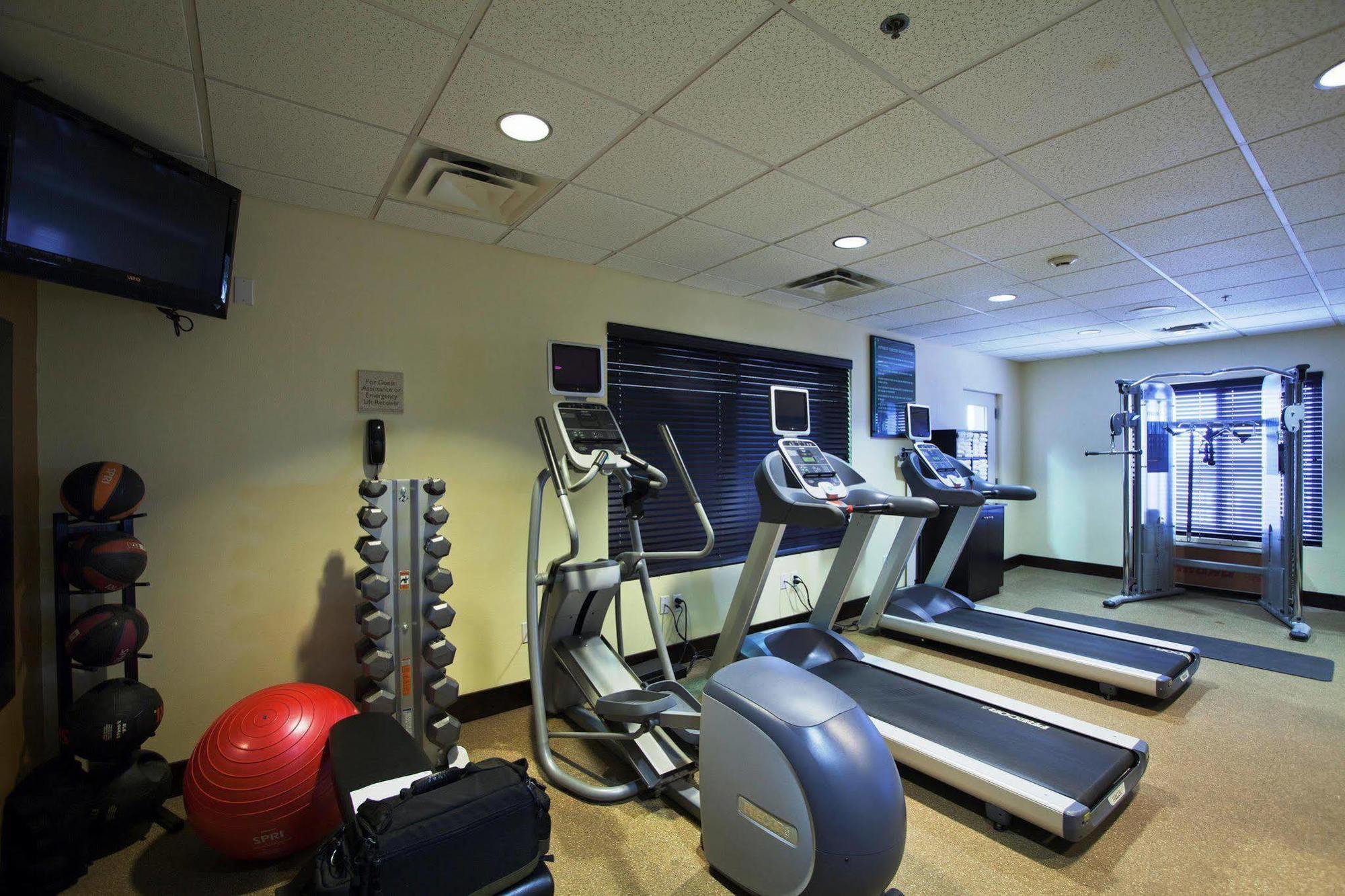 Hotel Hilton Garden Airport