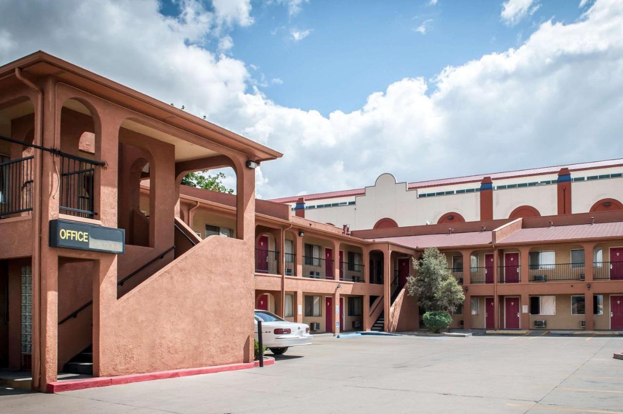 Motel Econo Midtown 2*