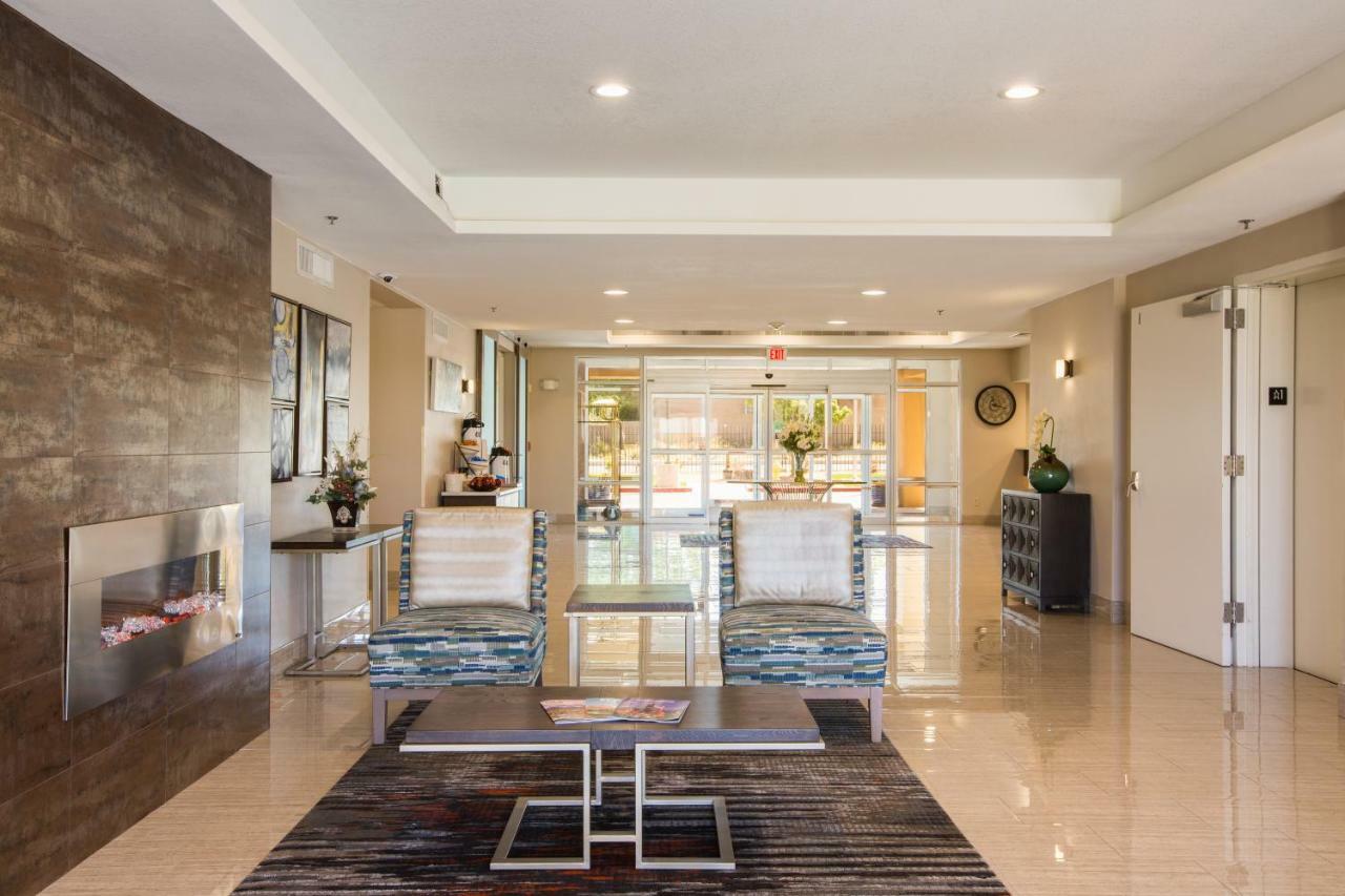 Baymont By Wyndham Airport Hotel 3*
