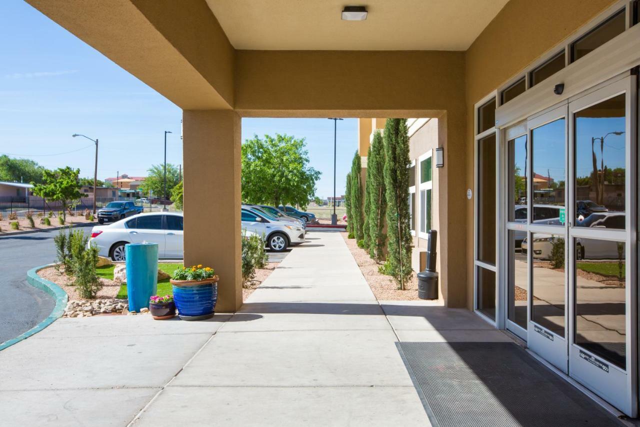 Baymont By Wyndham Airport Hotel 3*