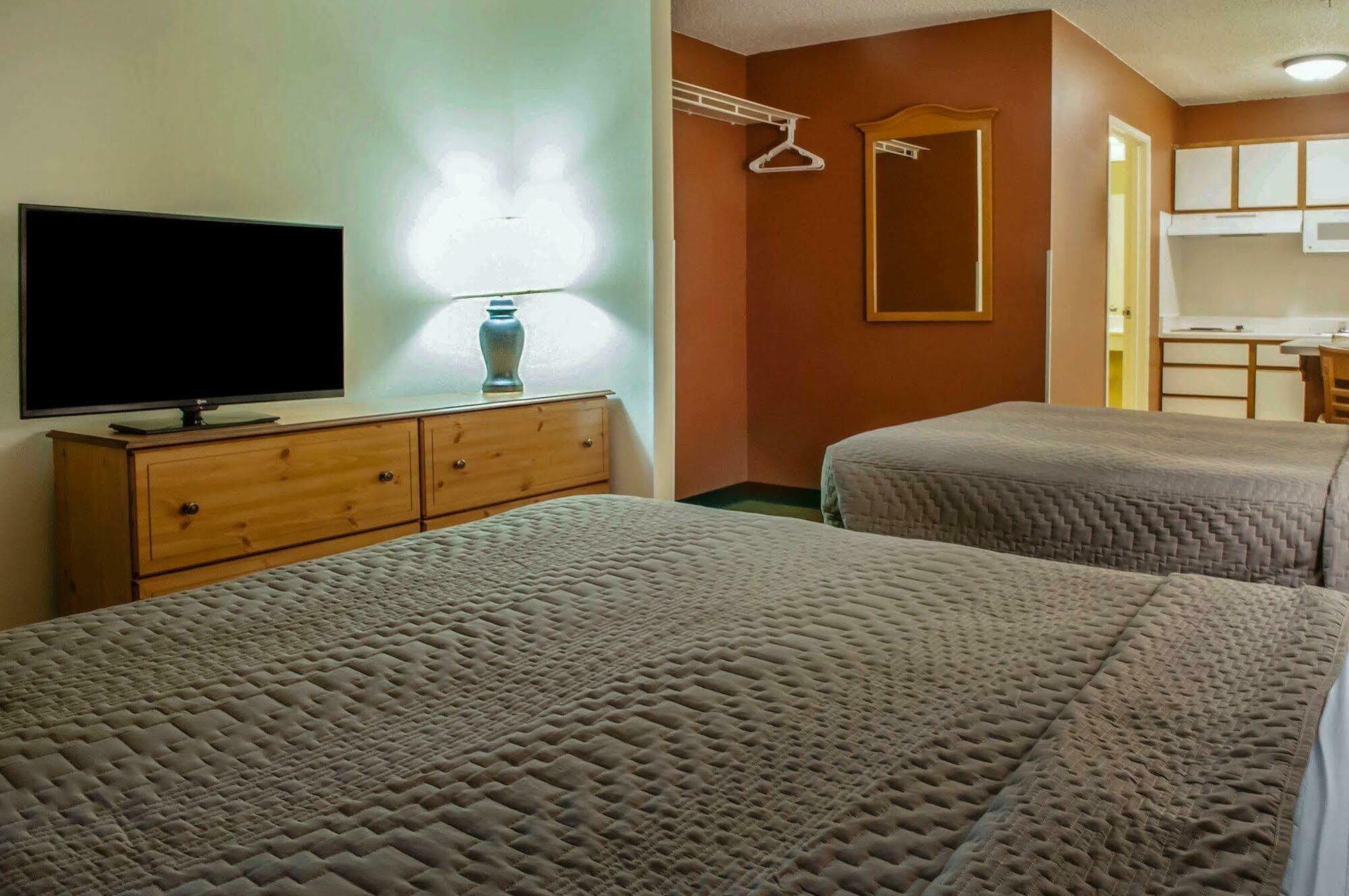 Suburban Midtown - Hotel 2*