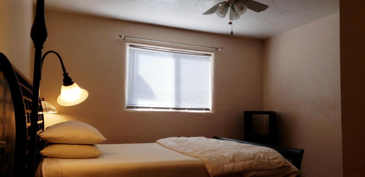 El Cuervo Abq Guest Bed & Breakfast