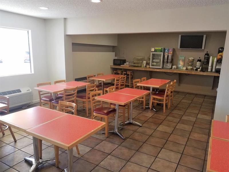Hotel Surestay By Western Midtown 4*