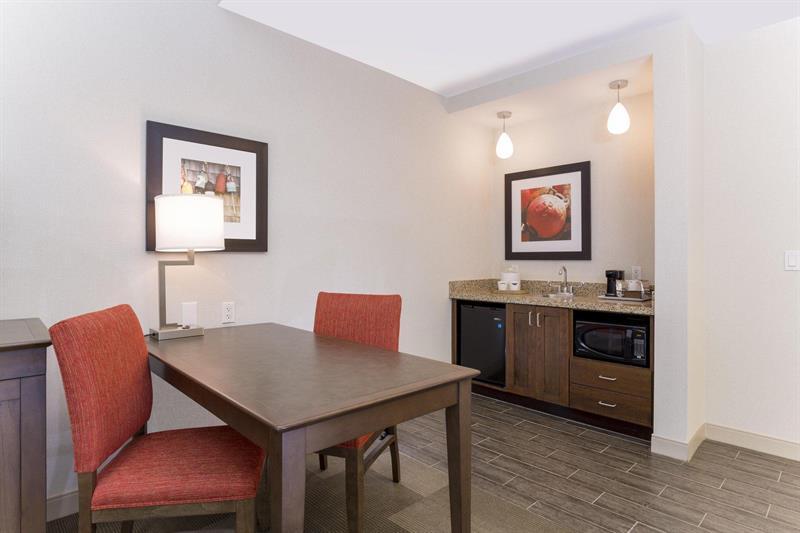 Surestay By Western Midtown 4*