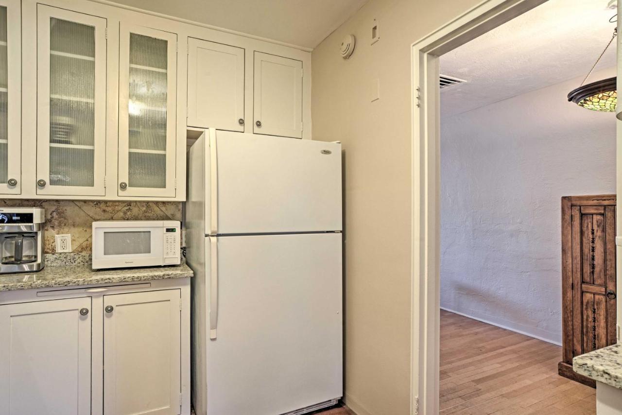 Dog-friendly 1 Mi To U Of Nm! Holiday home Albuquerque