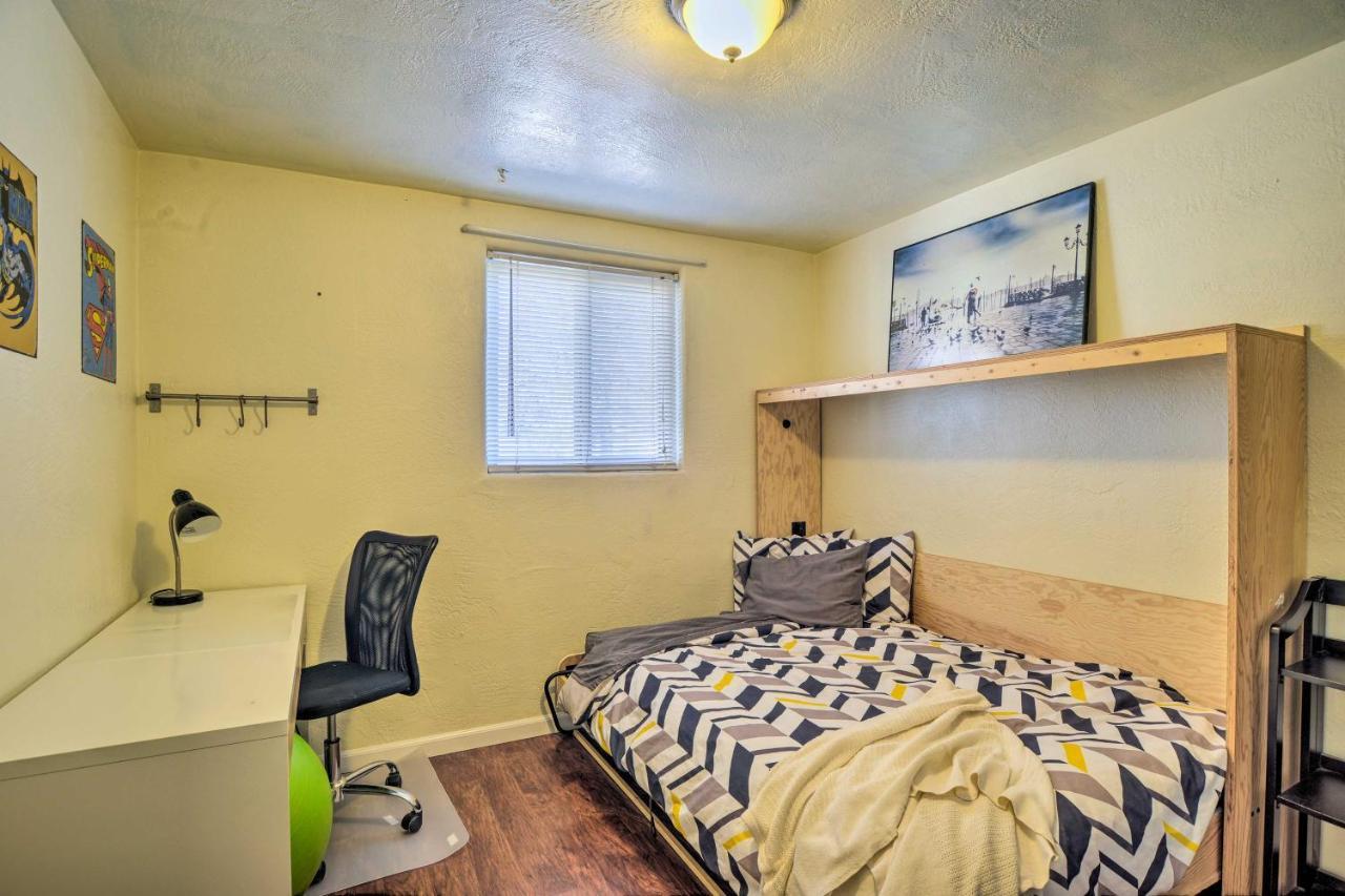 Vibrant Abq Adobe Den Mtn Views, Walk To Park! *