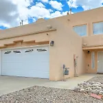 Albuquerque Getaway Near Shopping And Fiesta Park!